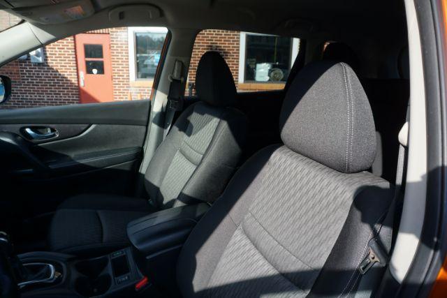 2019 Monarch Orange Metallic /Charcoal Nissan Rogue SV (JN8AT2MV3KW) with an 2.5L I-4 DOHC engine, located at 312 Centre Ave, Schuylkill Haven, PA, 17972, (570) 593-5278, 40.638130, -76.177383 - Photo#20