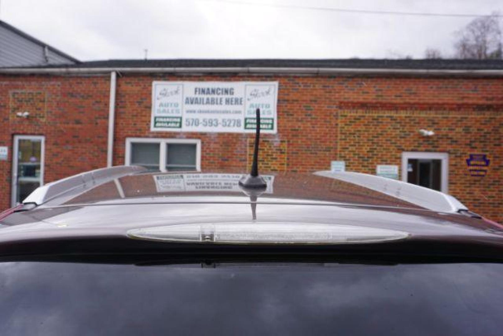 2012 Urban Titanium Metallic /Gray Honda CR-V EX-L (5J6RM4H76CL) with an 2.4L I-4 DOHC engine, located at 312 Centre Ave, Schuylkill Haven, PA, 17972, (570) 593-5278, 40.638130, -76.177383 - Photo#10