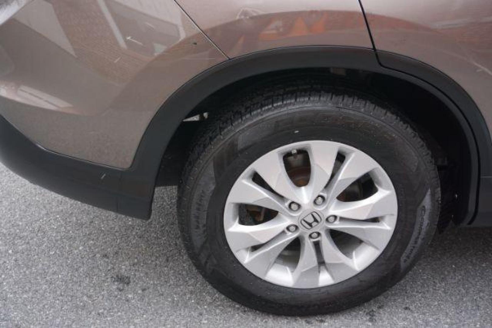 2012 Urban Titanium Metallic /Gray Honda CR-V EX-L (5J6RM4H76CL) with an 2.4L I-4 DOHC engine, located at 312 Centre Ave, Schuylkill Haven, PA, 17972, (570) 593-5278, 40.638130, -76.177383 - Photo#15