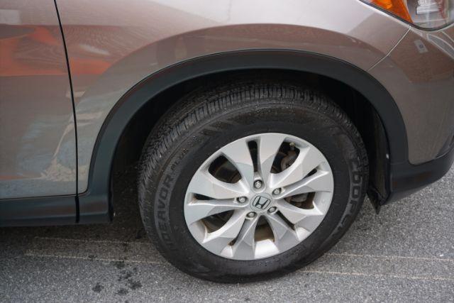 2012 Urban Titanium Metallic /Gray Honda CR-V EX-L (5J6RM4H76CL) with an 2.4L I-4 DOHC engine, located at 312 Centre Ave, Schuylkill Haven, PA, 17972, (570) 593-5278, 40.638130, -76.177383 - Photo#18