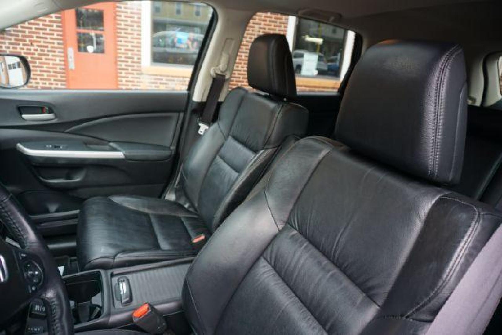 2012 Urban Titanium Metallic /Gray Honda CR-V EX-L (5J6RM4H76CL) with an 2.4L I-4 DOHC engine, located at 312 Centre Ave, Schuylkill Haven, PA, 17972, (570) 593-5278, 40.638130, -76.177383 - Photo#23