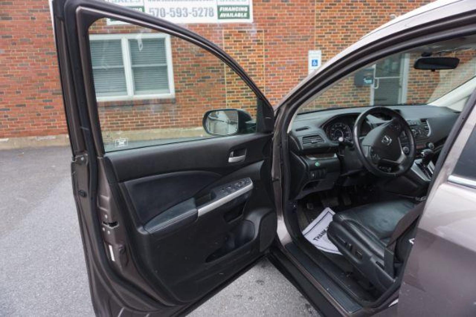 2012 Urban Titanium Metallic /Gray Honda CR-V EX-L (5J6RM4H76CL) with an 2.4L I-4 DOHC engine, located at 312 Centre Ave, Schuylkill Haven, PA, 17972, (570) 593-5278, 40.638130, -76.177383 - Photo#30