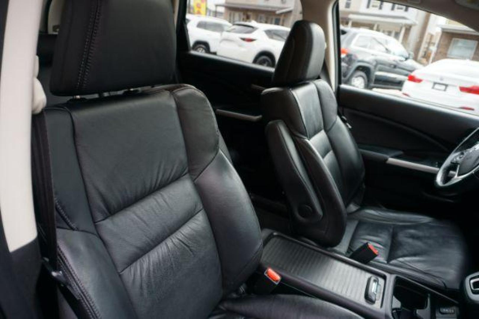 2012 Urban Titanium Metallic /Gray Honda CR-V EX-L (5J6RM4H76CL) with an 2.4L I-4 DOHC engine, located at 312 Centre Ave, Schuylkill Haven, PA, 17972, (570) 593-5278, 40.638130, -76.177383 - Photo#48