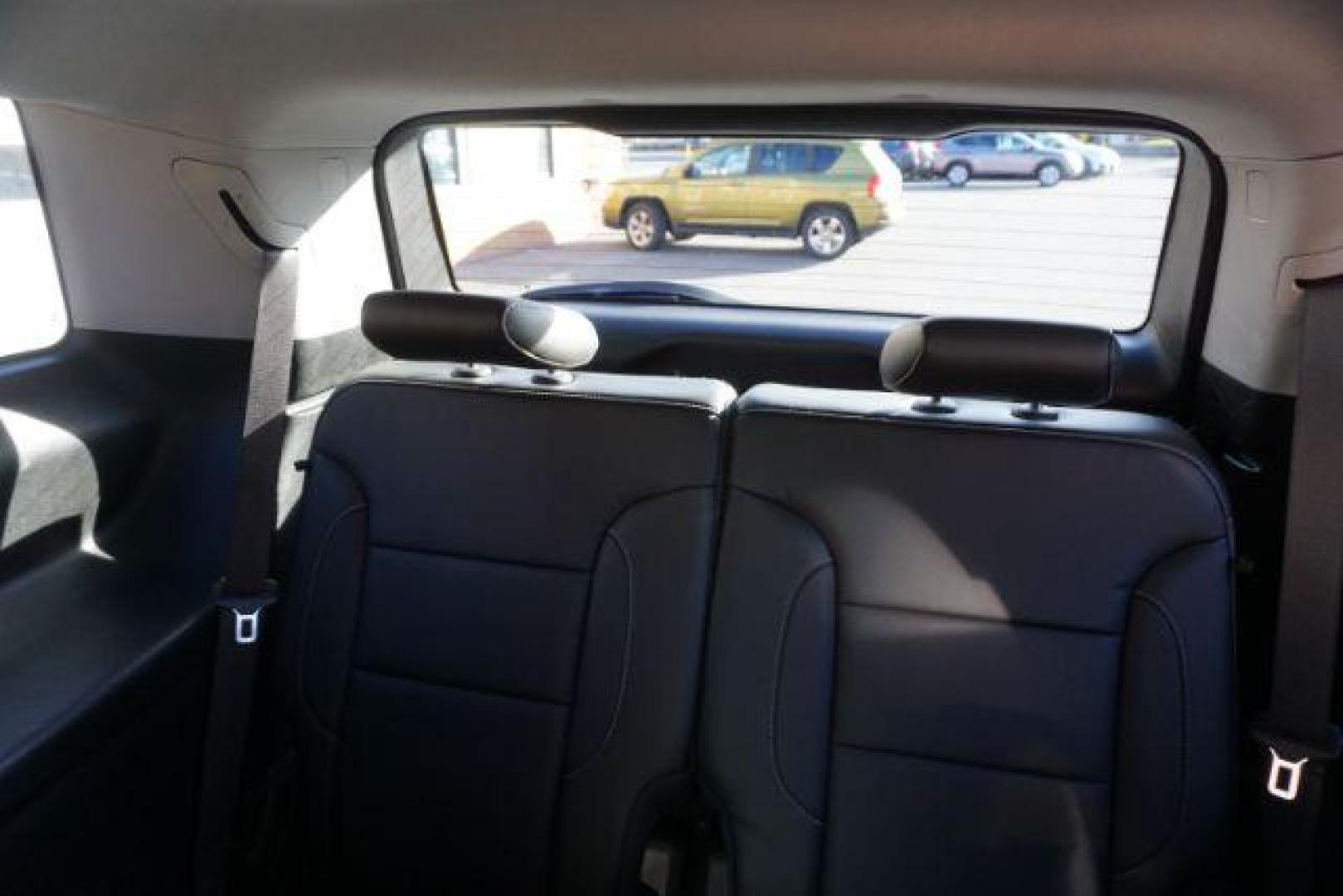 2017 Sparkling Silver Metallic /Cocoa/Light Ash Gray GMC Acadia SLT-1 (1GKKNMLS2HZ) , located at 312 Centre Ave, Schuylkill Haven, PA, 17972, (570) 593-5278, 40.638130, -76.177383 - Photo#31