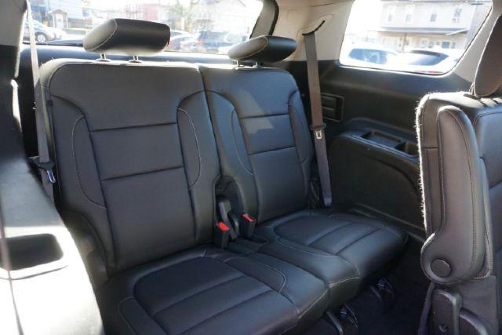 2017 Sparkling Silver Metallic /Cocoa/Light Ash Gray GMC Acadia SLT-1 (1GKKNMLS2HZ) , located at 312 Centre Ave, Schuylkill Haven, PA, 17972, (570) 593-5278, 40.638130, -76.177383 - Photo#45