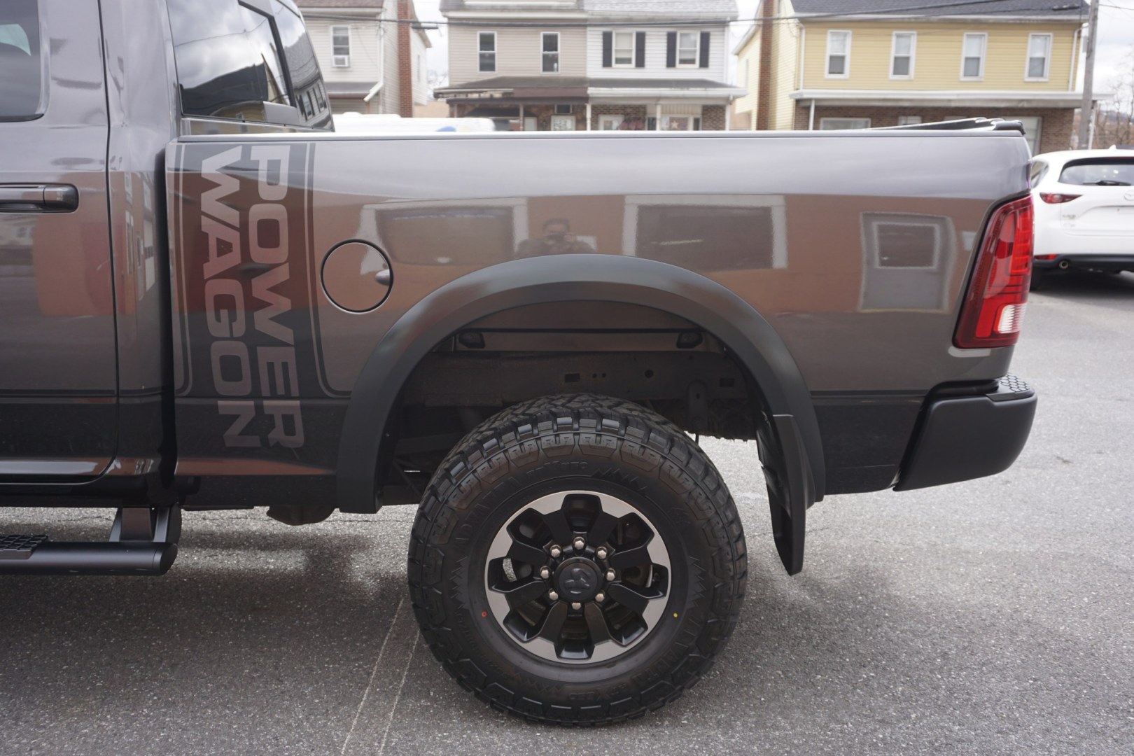 2018 Granite Crystal Metallic Clearcoat /Diesel Gray/Black RAM 2500 POWER WAGON (3C6TR5EJ2JG) with an HEMI 6.4L V-8 VVT variable valve control engine, located at 312 Centre Ave, Schuylkill Haven, PA, 17972, (570) 593-5278, 40.638130, -76.177383 - Photo#7