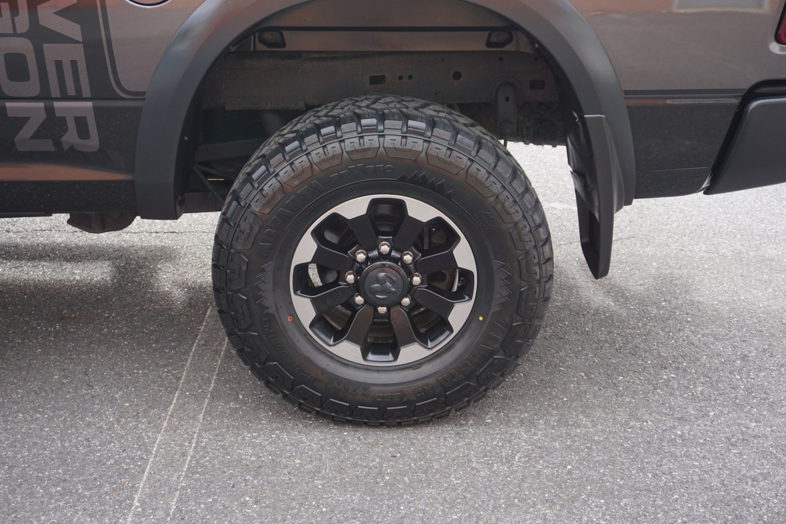 2018 Granite Crystal Metallic Clearcoat /Diesel Gray/Black RAM 2500 POWER WAGON (3C6TR5EJ2JG) with an HEMI 6.4L V-8 VVT variable valve control engine, located at 312 Centre Ave, Schuylkill Haven, PA, 17972, (570) 593-5278, 40.638130, -76.177383 - Photo#8