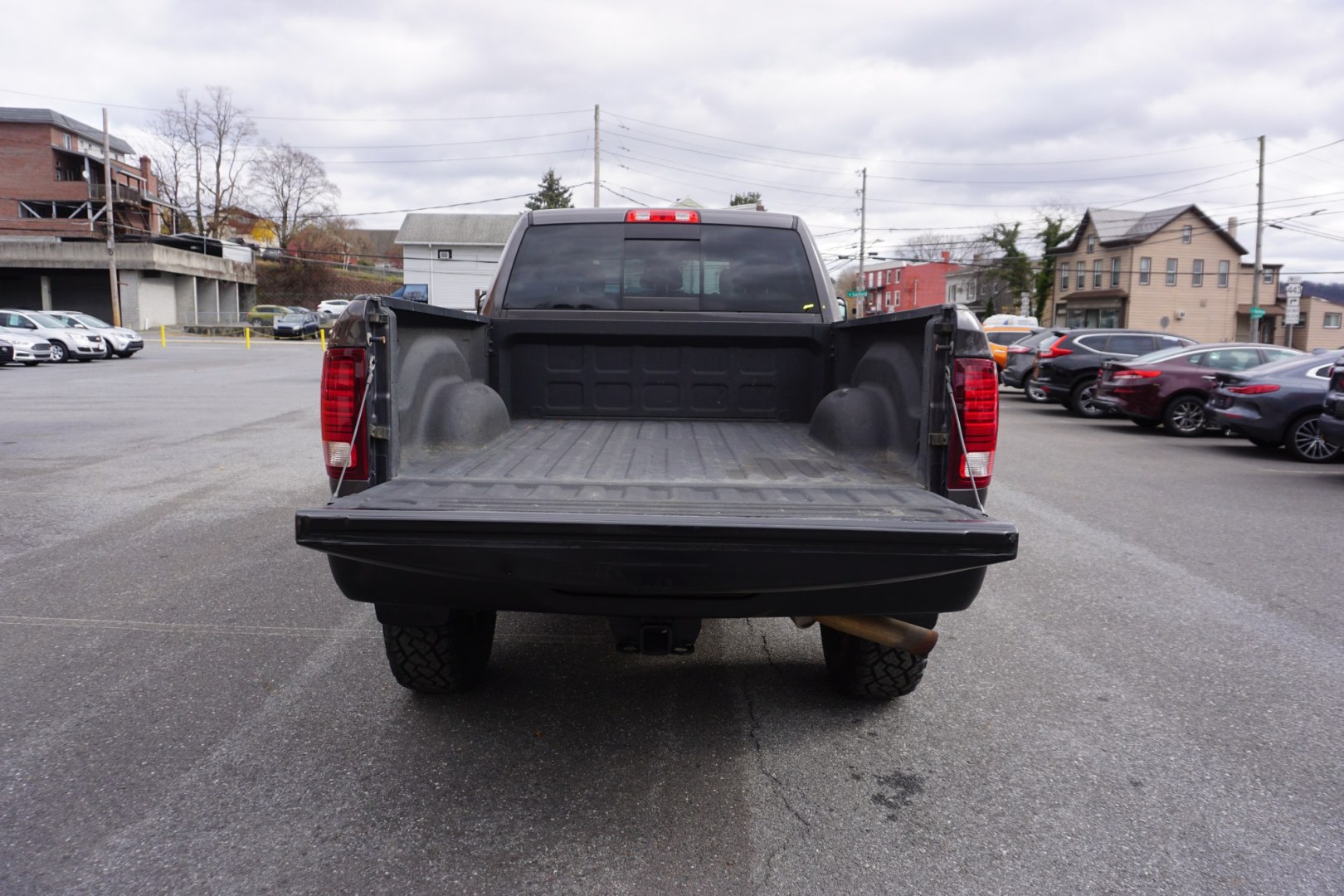2018 Granite Crystal Metallic Clearcoat /Diesel Gray/Black RAM 2500 POWER WAGON (3C6TR5EJ2JG) with an HEMI 6.4L V-8 VVT variable valve control engine, located at 312 Centre Ave, Schuylkill Haven, PA, 17972, (570) 593-5278, 40.638130, -76.177383 - Photo#11
