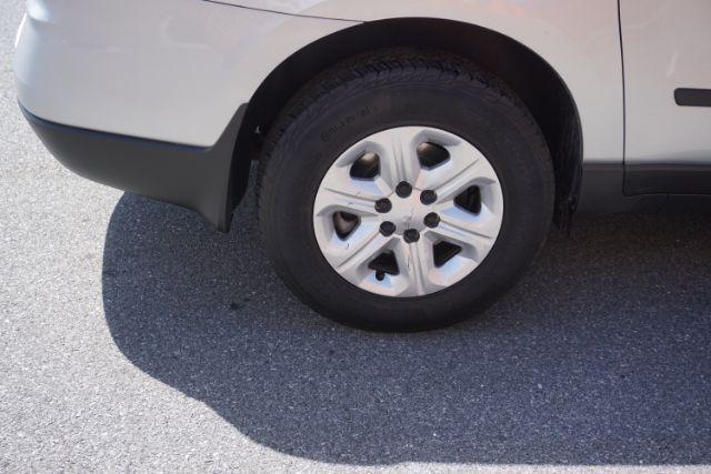 2016 Silver /Dark Titanium / Light Titanium, premium cloth Chevrolet Traverse LS AWD (1GNKVFKD4GJ) with an 3.6L V6 DOHC 24V engine, 6-Speed Automatic transmission, located at 312 Centre Ave, Schuylkill Haven, PA, 17972, (570) 593-5278, 40.638130, -76.177383 - Photo#13