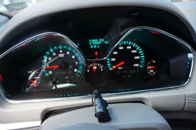 2016 Silver /Dark Titanium / Light Titanium, premium cloth Chevrolet Traverse LS AWD (1GNKVFKD4GJ) with an 3.6L V6 DOHC 24V engine, 6-Speed Automatic transmission, located at 312 Centre Ave, Schuylkill Haven, PA, 17972, (570) 593-5278, 40.638130, -76.177383 - Photo#24