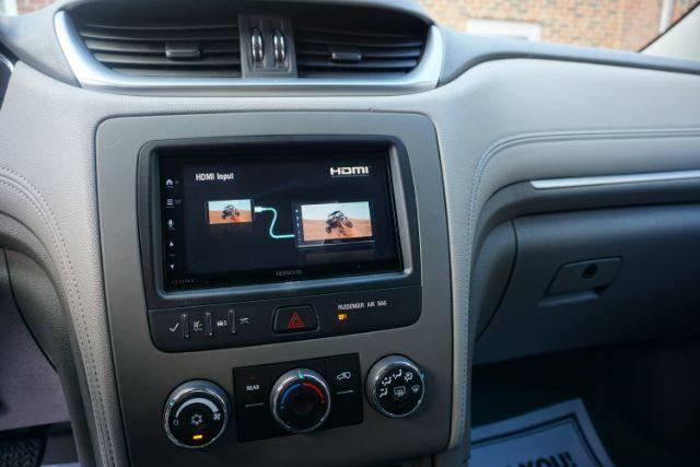 2016 Silver /Dark Titanium / Light Titanium, premium cloth Chevrolet Traverse LS AWD (1GNKVFKD4GJ) with an 3.6L V6 DOHC 24V engine, 6-Speed Automatic transmission, located at 312 Centre Ave, Schuylkill Haven, PA, 17972, (570) 593-5278, 40.638130, -76.177383 - Photo#25