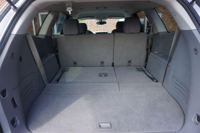 2016 Silver /Dark Titanium / Light Titanium, premium cloth Chevrolet Traverse LS AWD (1GNKVFKD4GJ) with an 3.6L V6 DOHC 24V engine, 6-Speed Automatic transmission, located at 312 Centre Ave, Schuylkill Haven, PA, 17972, (570) 593-5278, 40.638130, -76.177383 - Photo#36