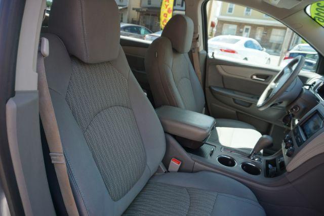 2016 Silver /Dark Titanium / Light Titanium, premium cloth Chevrolet Traverse LS AWD (1GNKVFKD4GJ) with an 3.6L V6 DOHC 24V engine, 6-Speed Automatic transmission, located at 312 Centre Ave, Schuylkill Haven, PA, 17972, (570) 593-5278, 40.638130, -76.177383 - Photo#40