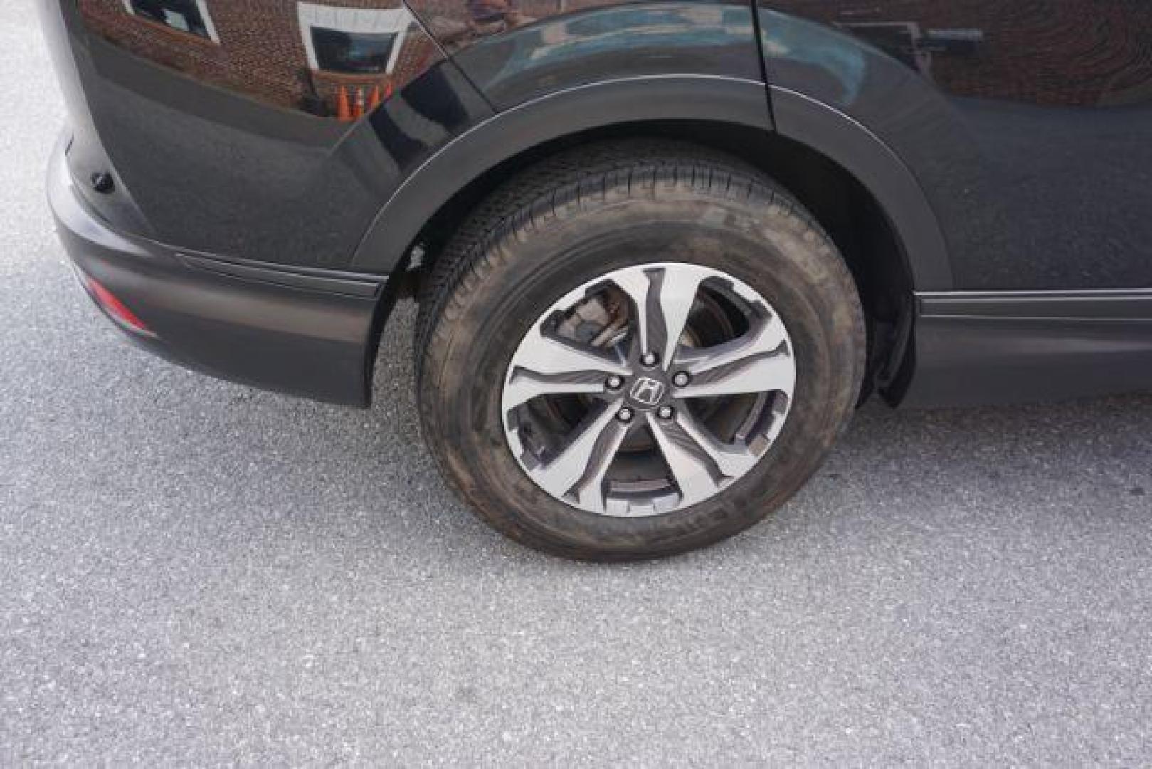 2017 Crystal Black Pearl /Black Honda CR-V LX (2HKRW6H39HH) with an 2.4L I-4 gasoline direct injection engine, located at 312 Centre Ave, Schuylkill Haven, PA, 17972, (570) 593-5278, 40.638130, -76.177383 - Photo#15