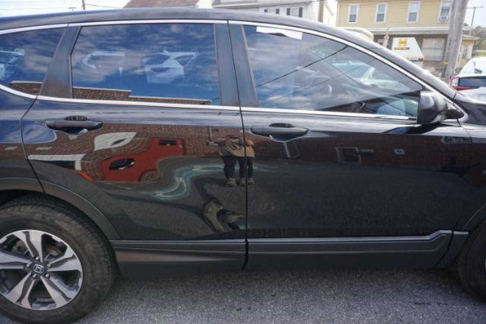 2017 Crystal Black Pearl /Black Honda CR-V LX (2HKRW6H39HH) with an 2.4L I-4 gasoline direct injection engine, located at 312 Centre Ave, Schuylkill Haven, PA, 17972, (570) 593-5278, 40.638130, -76.177383 - Photo#16