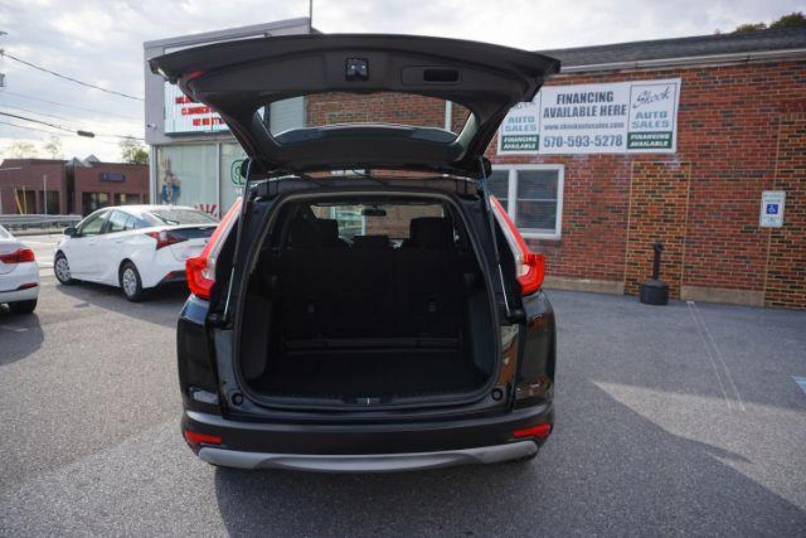 2017 Crystal Black Pearl /Black Honda CR-V LX (2HKRW6H39HH) with an 2.4L I-4 gasoline direct injection engine, located at 312 Centre Ave, Schuylkill Haven, PA, 17972, (570) 593-5278, 40.638130, -76.177383 - Photo#32