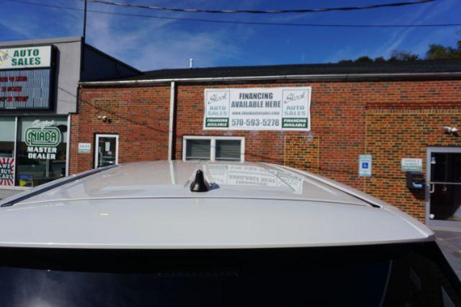 2021 Blizzard Pearl /Chateau Toyota Sienna XLE (5TDYSKFC4MS) with an Dynamic Force 2.5L I-4 port/direct injection engine, located at 312 Centre Ave, Schuylkill Haven, PA, 17972, (570) 593-5278, 40.638130, -76.177383 - Photo#9