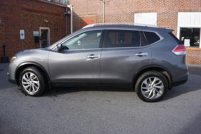 photo of 2015 Nissan Rogue SL