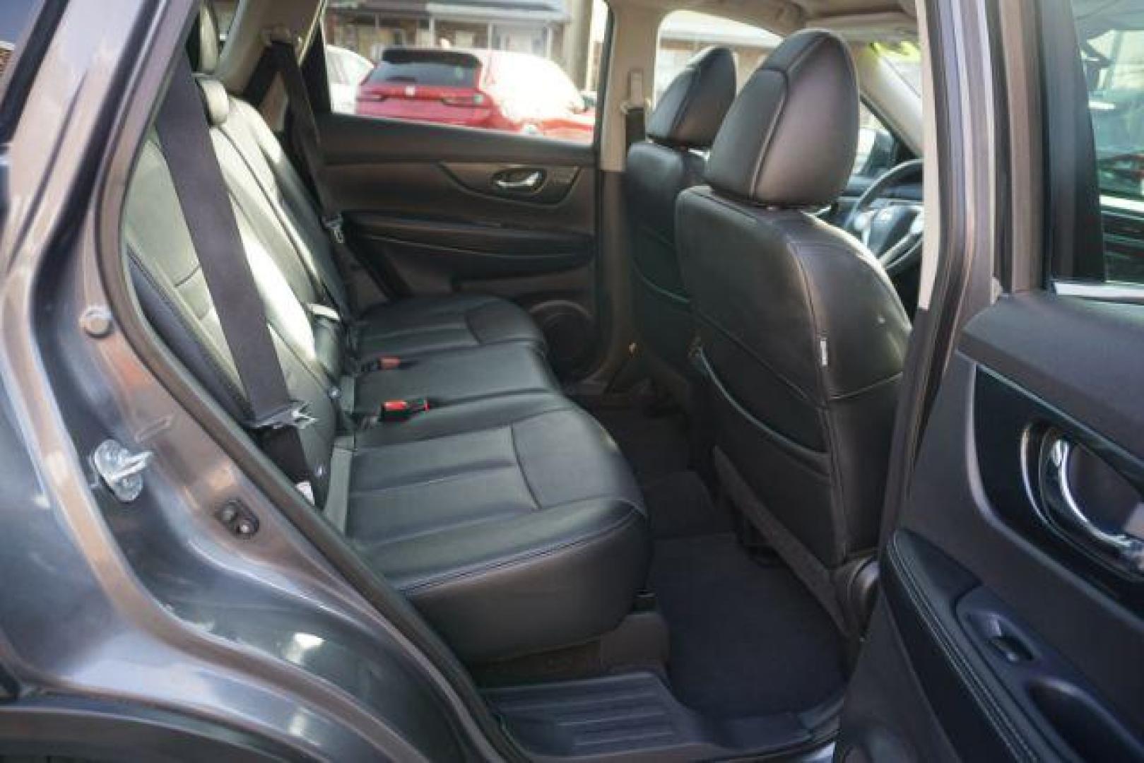 2015 Brilliant Silver Nissan Rogue SL (5N1AT2MV4FC) with an 2.5L I-4 DOHC engine, located at 312 Centre Ave, Schuylkill Haven, PA, 17972, (570) 593-5278, 40.638130, -76.177383 - Photo#43