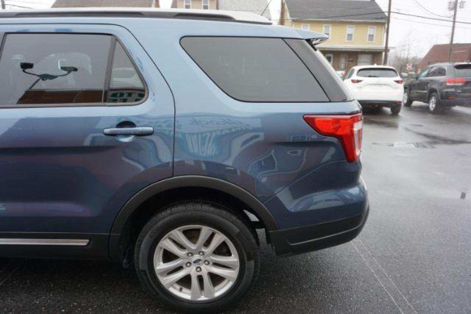 2018 Blue Metallic /Medium Stone/Medium Light Stone Ford Explorer XLT (1FM5K8D85JG) with an EcoBoost 2.3L I-4 gasoline direct injection engine, located at 312 Centre Ave, Schuylkill Haven, PA, 17972, (570) 593-5278, 40.638130, -76.177383 - Photo#7