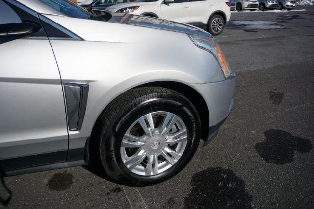 2015 Silver Coast Metallic /Ebony/Ebony Accents Cadillac SRX Luxury Collection (3GYFNEE36FS) with an 3.6L V-6 gasoline direct injection engine, located at 312 Centre Ave, Schuylkill Haven, PA, 17972, (570) 593-5278, 40.638130, -76.177383 - Photo#15