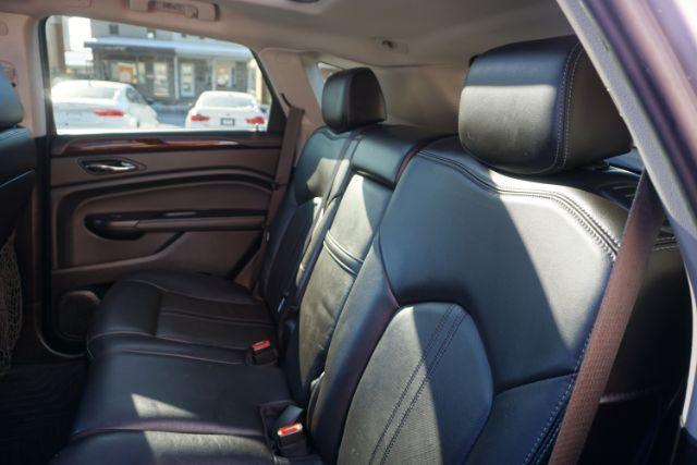 2015 Silver Coast Metallic /Ebony/Ebony Accents Cadillac SRX Luxury Collection (3GYFNEE36FS) with an 3.6L V-6 gasoline direct injection engine, located at 312 Centre Ave, Schuylkill Haven, PA, 17972, (570) 593-5278, 40.638130, -76.177383 - Photo#28