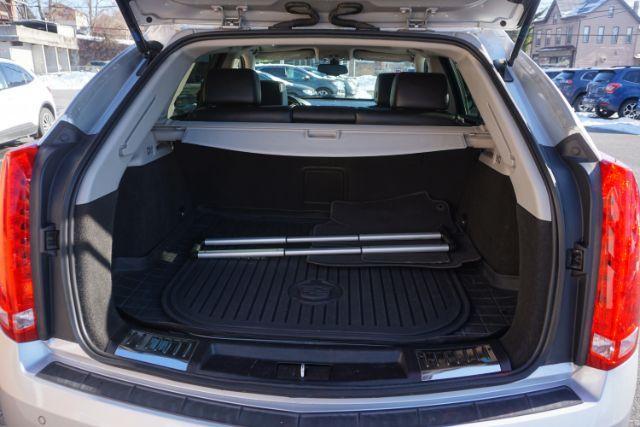 2015 Silver Coast Metallic /Ebony/Ebony Accents Cadillac SRX Luxury Collection (3GYFNEE36FS) with an 3.6L V-6 gasoline direct injection engine, located at 312 Centre Ave, Schuylkill Haven, PA, 17972, (570) 593-5278, 40.638130, -76.177383 - Photo#35