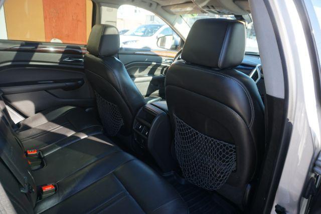 2015 Silver Coast Metallic /Ebony/Ebony Accents Cadillac SRX Luxury Collection (3GYFNEE36FS) with an 3.6L V-6 gasoline direct injection engine, located at 312 Centre Ave, Schuylkill Haven, PA, 17972, (570) 593-5278, 40.638130, -76.177383 - Photo#36