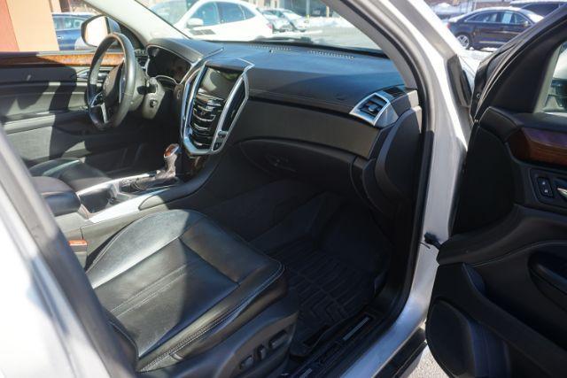 2015 Silver Coast Metallic /Ebony/Ebony Accents Cadillac SRX Luxury Collection (3GYFNEE36FS) with an 3.6L V-6 gasoline direct injection engine, located at 312 Centre Ave, Schuylkill Haven, PA, 17972, (570) 593-5278, 40.638130, -76.177383 - Photo#42
