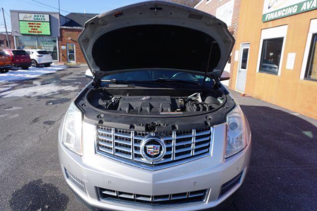 2015 Silver Coast Metallic /Ebony/Ebony Accents Cadillac SRX Luxury Collection (3GYFNEE36FS) with an 3.6L V-6 gasoline direct injection engine, located at 312 Centre Ave, Schuylkill Haven, PA, 17972, (570) 593-5278, 40.638130, -76.177383 - Photo#44