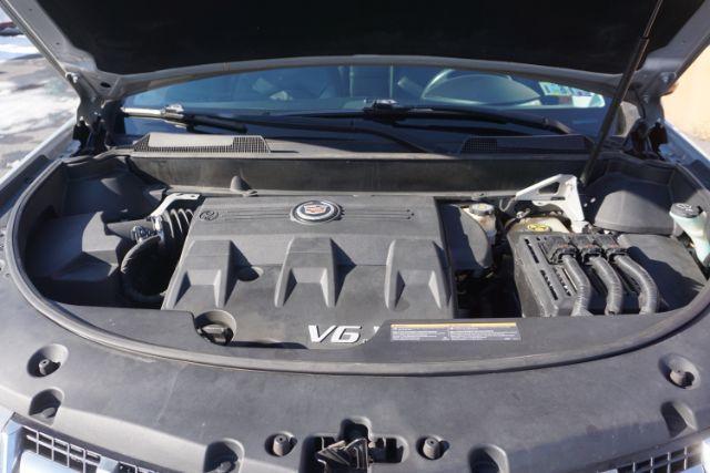 2015 Silver Coast Metallic /Ebony/Ebony Accents Cadillac SRX Luxury Collection (3GYFNEE36FS) with an 3.6L V-6 gasoline direct injection engine, located at 312 Centre Ave, Schuylkill Haven, PA, 17972, (570) 593-5278, 40.638130, -76.177383 - Photo#45