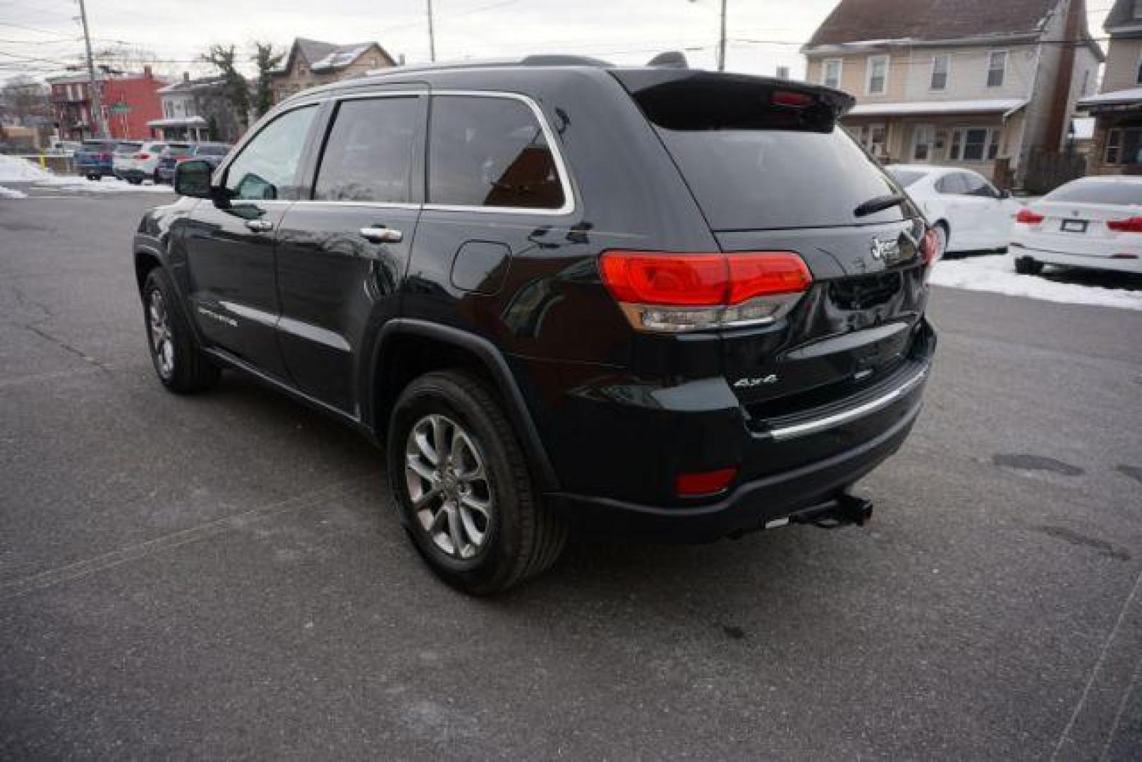 2015 Brilliant Black Crystal Pearlcoat /Black Jeep Grand Cherokee Limited (1C4RJFBG5FC) , located at 312 Centre Ave, Schuylkill Haven, PA, 17972, (570) 593-5278, 40.638130, -76.177383 - Photo#8