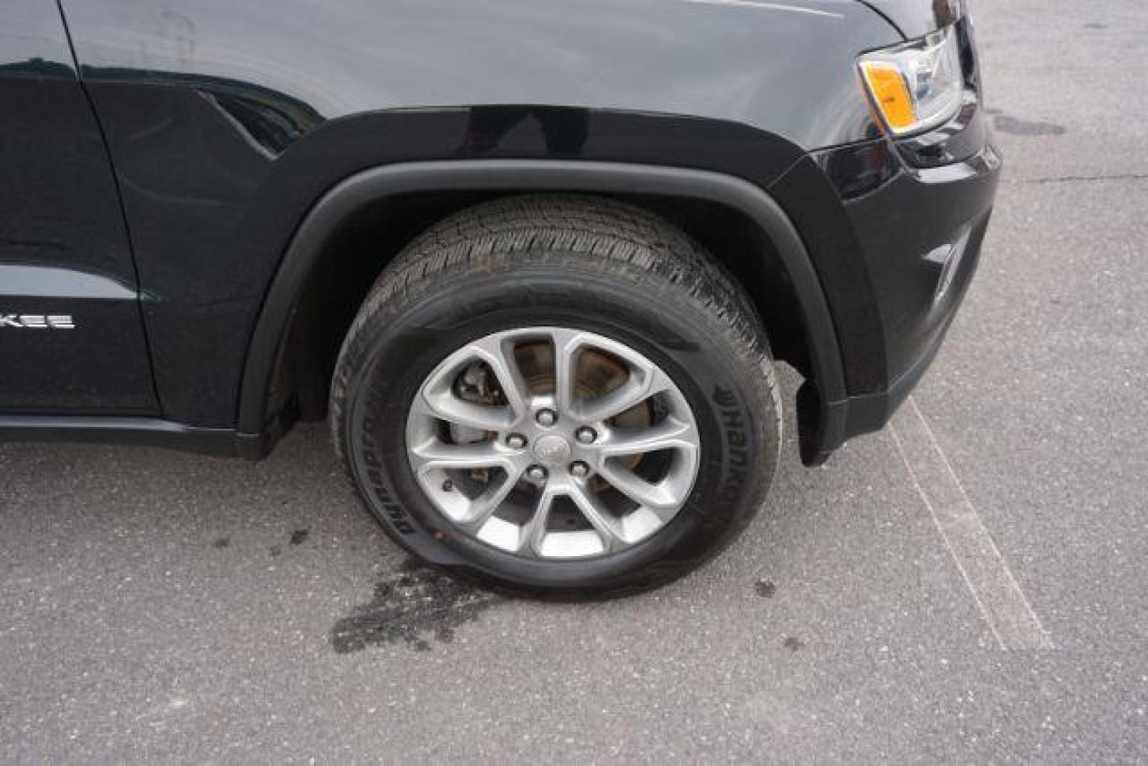 2015 Brilliant Black Crystal Pearlcoat /Black Jeep Grand Cherokee Limited (1C4RJFBG5FC) , located at 312 Centre Ave, Schuylkill Haven, PA, 17972, (570) 593-5278, 40.638130, -76.177383 - Photo#16