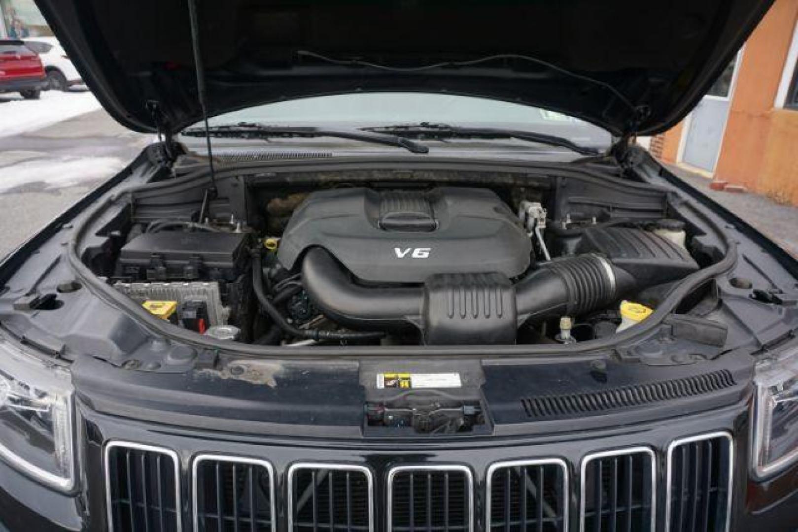 2015 Brilliant Black Crystal Pearlcoat /Black Jeep Grand Cherokee Limited (1C4RJFBG5FC) , located at 312 Centre Ave, Schuylkill Haven, PA, 17972, (570) 593-5278, 40.638130, -76.177383 - Photo#18