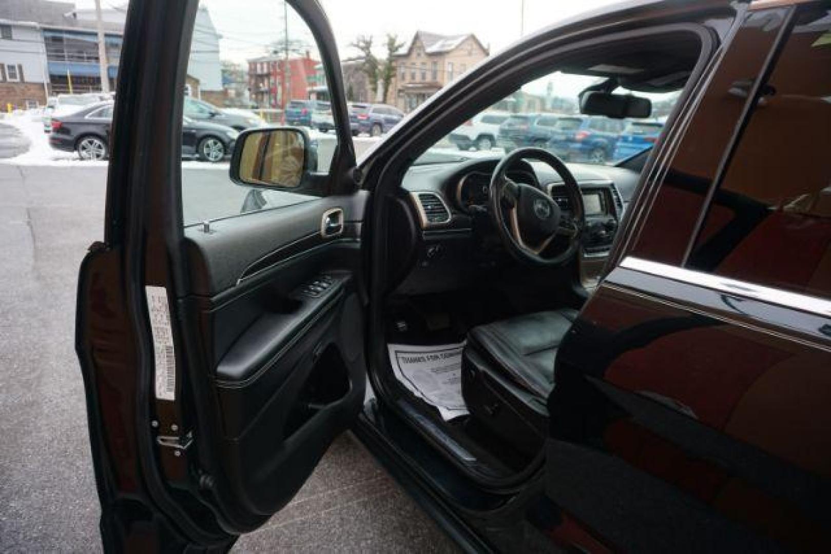 2015 Brilliant Black Crystal Pearlcoat /Black Jeep Grand Cherokee Limited (1C4RJFBG5FC) , located at 312 Centre Ave, Schuylkill Haven, PA, 17972, (570) 593-5278, 40.638130, -76.177383 - Photo#26