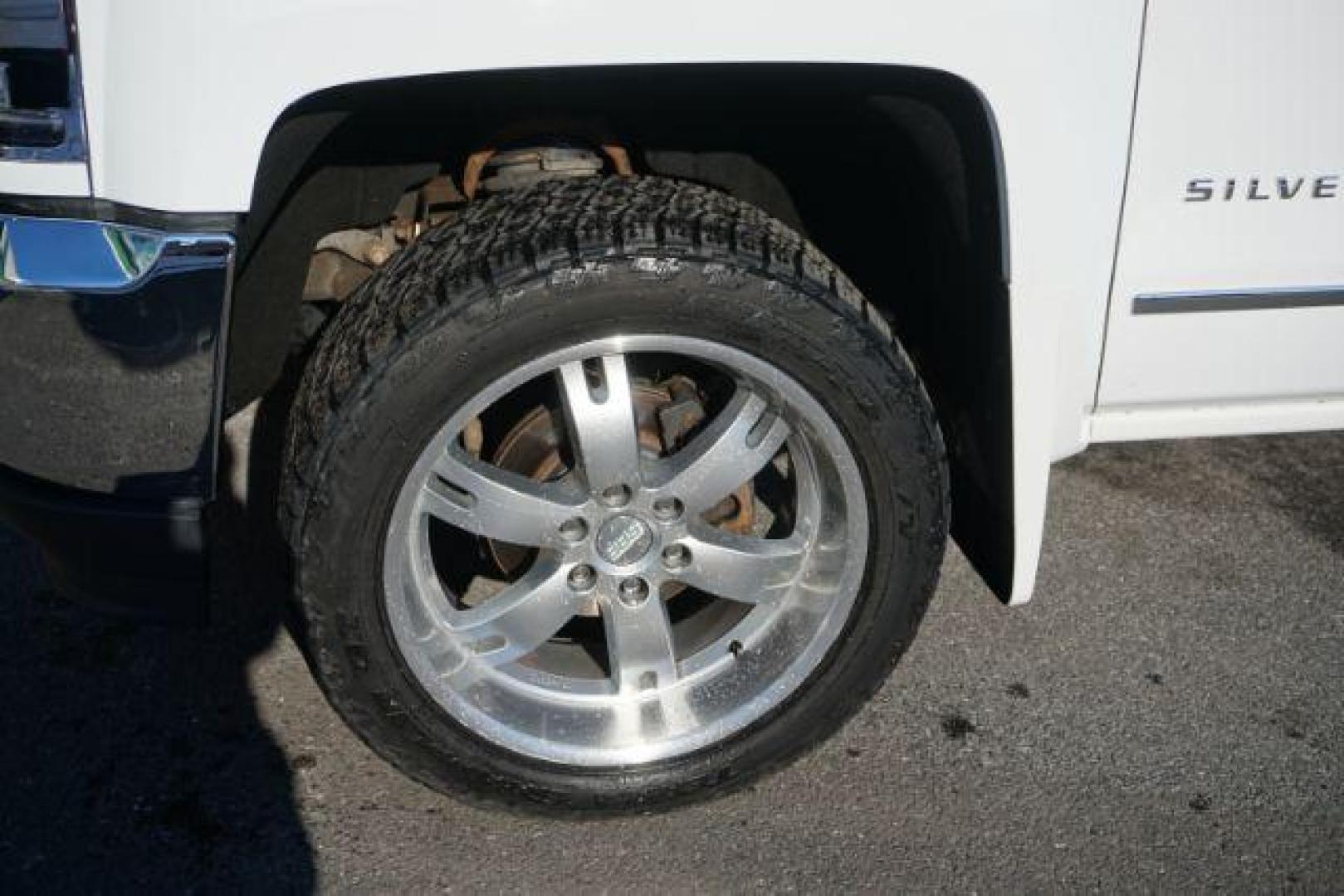 2017 Summit White /Jet Black Chevrolet Silverado 1500 1LZ (3GCUKSEJ2HG) with an EcoTec3 6.2L V-8 gasoline direct injection engine, located at 312 Centre Ave, Schuylkill Haven, PA, 17972, (570) 593-5278, 40.638130, -76.177383 - Photo#5