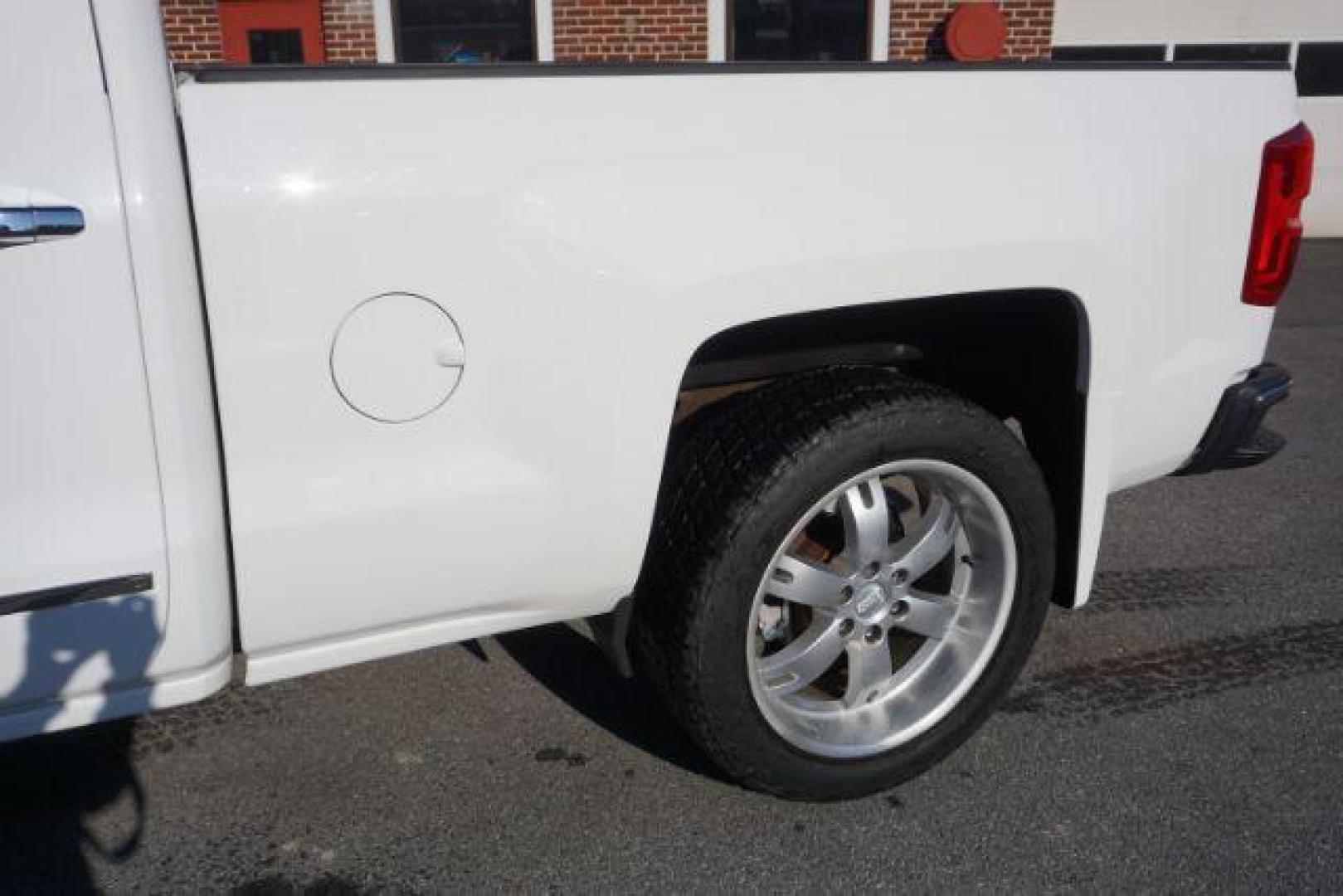 2017 Summit White /Jet Black Chevrolet Silverado 1500 1LZ (3GCUKSEJ2HG) with an EcoTec3 6.2L V-8 gasoline direct injection engine, located at 312 Centre Ave, Schuylkill Haven, PA, 17972, (570) 593-5278, 40.638130, -76.177383 - Photo#7