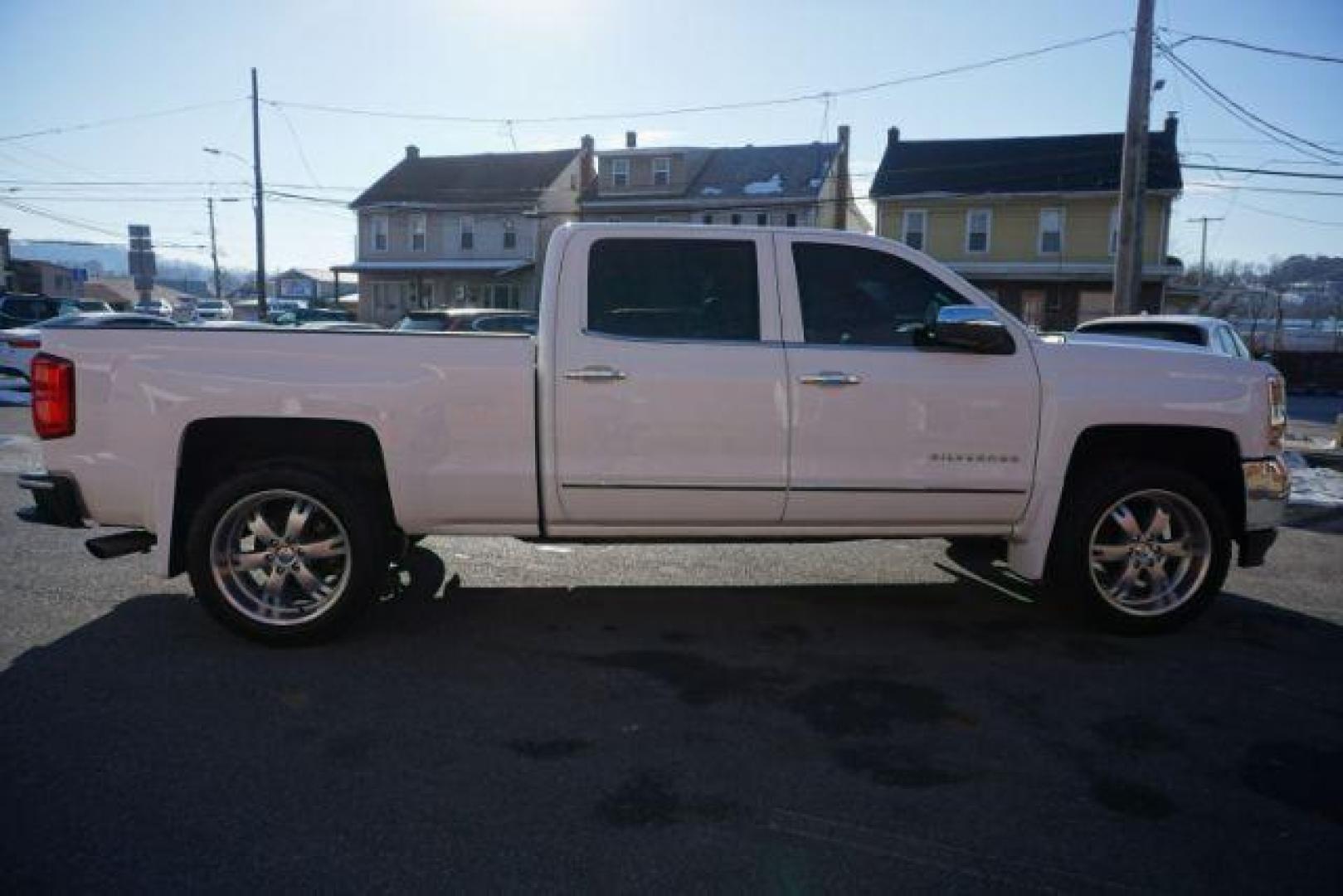 2017 Summit White /Jet Black Chevrolet Silverado 1500 1LZ (3GCUKSEJ2HG) with an EcoTec3 6.2L V-8 gasoline direct injection engine, located at 312 Centre Ave, Schuylkill Haven, PA, 17972, (570) 593-5278, 40.638130, -76.177383 - Photo#11