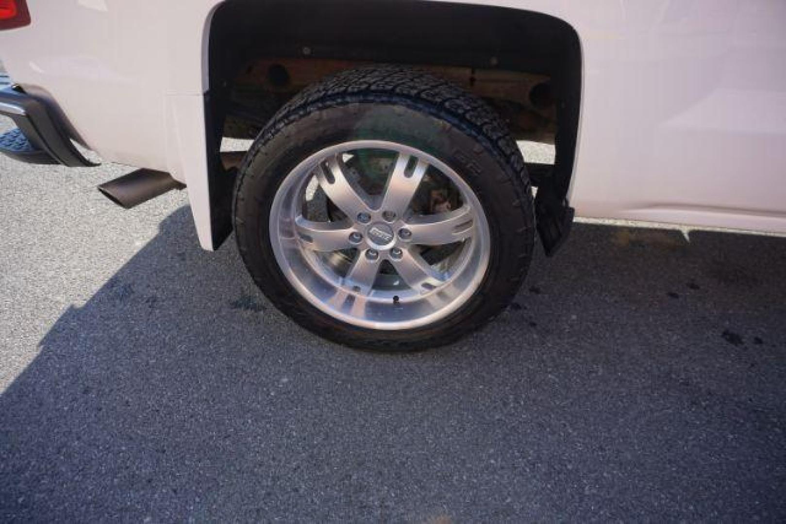 2017 Summit White /Jet Black Chevrolet Silverado 1500 1LZ (3GCUKSEJ2HG) with an EcoTec3 6.2L V-8 gasoline direct injection engine, located at 312 Centre Ave, Schuylkill Haven, PA, 17972, (570) 593-5278, 40.638130, -76.177383 - Photo#15