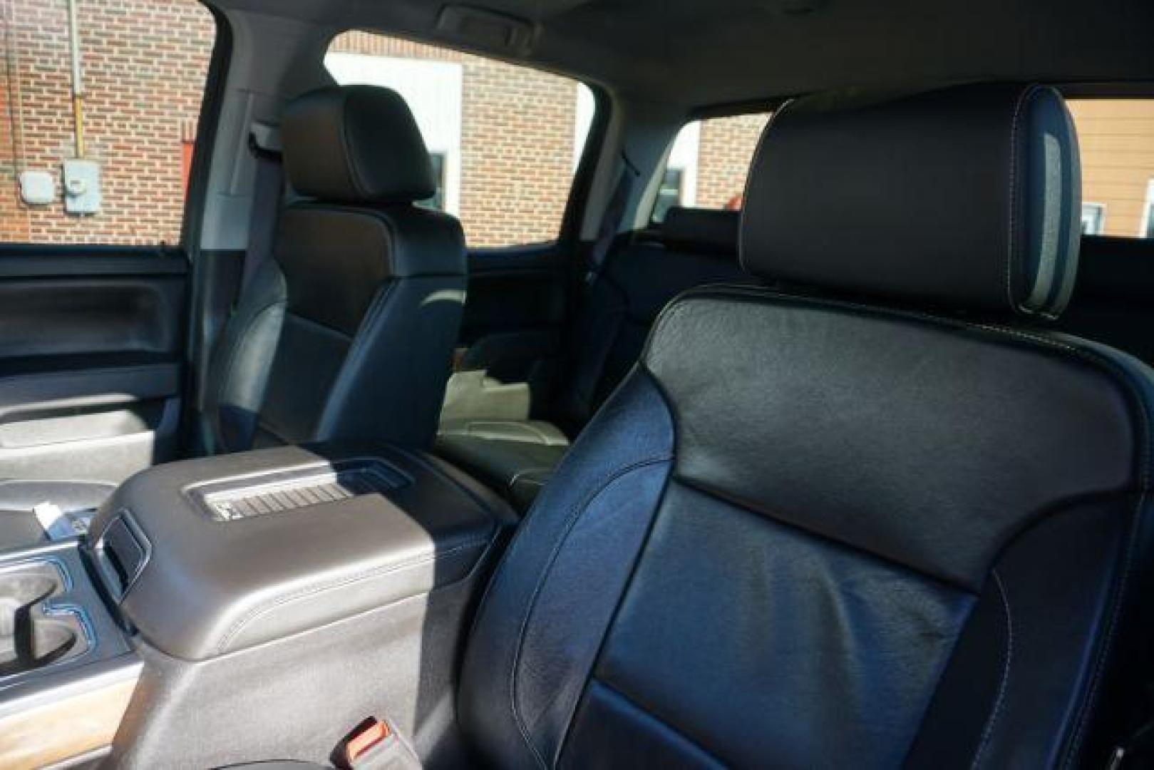 2017 Summit White /Jet Black Chevrolet Silverado 1500 1LZ (3GCUKSEJ2HG) with an EcoTec3 6.2L V-8 gasoline direct injection engine, located at 312 Centre Ave, Schuylkill Haven, PA, 17972, (570) 593-5278, 40.638130, -76.177383 - Photo#21