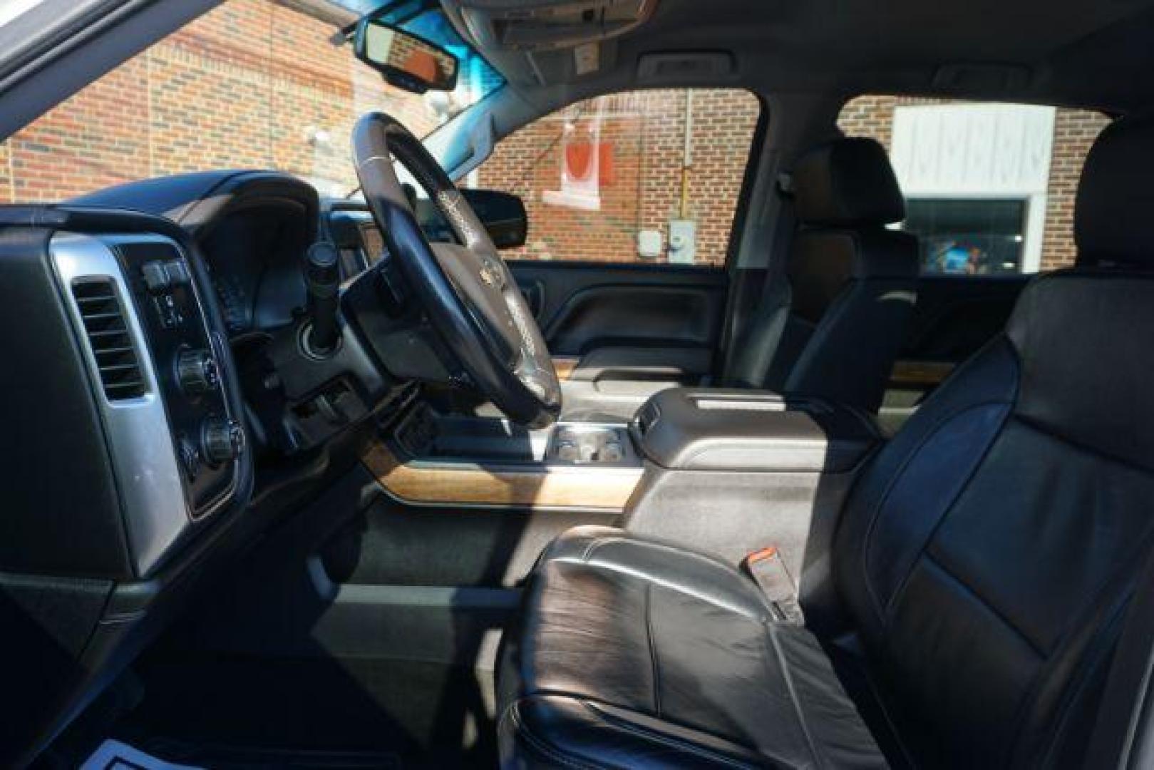 2017 Summit White /Jet Black Chevrolet Silverado 1500 1LZ (3GCUKSEJ2HG) with an EcoTec3 6.2L V-8 gasoline direct injection engine, located at 312 Centre Ave, Schuylkill Haven, PA, 17972, (570) 593-5278, 40.638130, -76.177383 - Photo#27