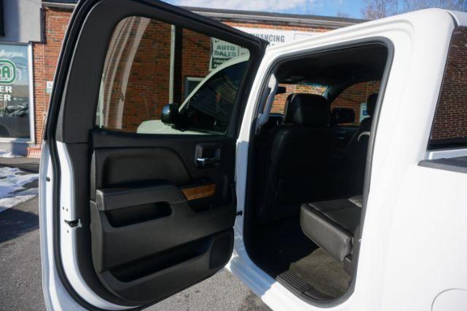 2017 Summit White /Jet Black Chevrolet Silverado 1500 1LZ (3GCUKSEJ2HG) with an EcoTec3 6.2L V-8 gasoline direct injection engine, located at 312 Centre Ave, Schuylkill Haven, PA, 17972, (570) 593-5278, 40.638130, -76.177383 - Photo#33