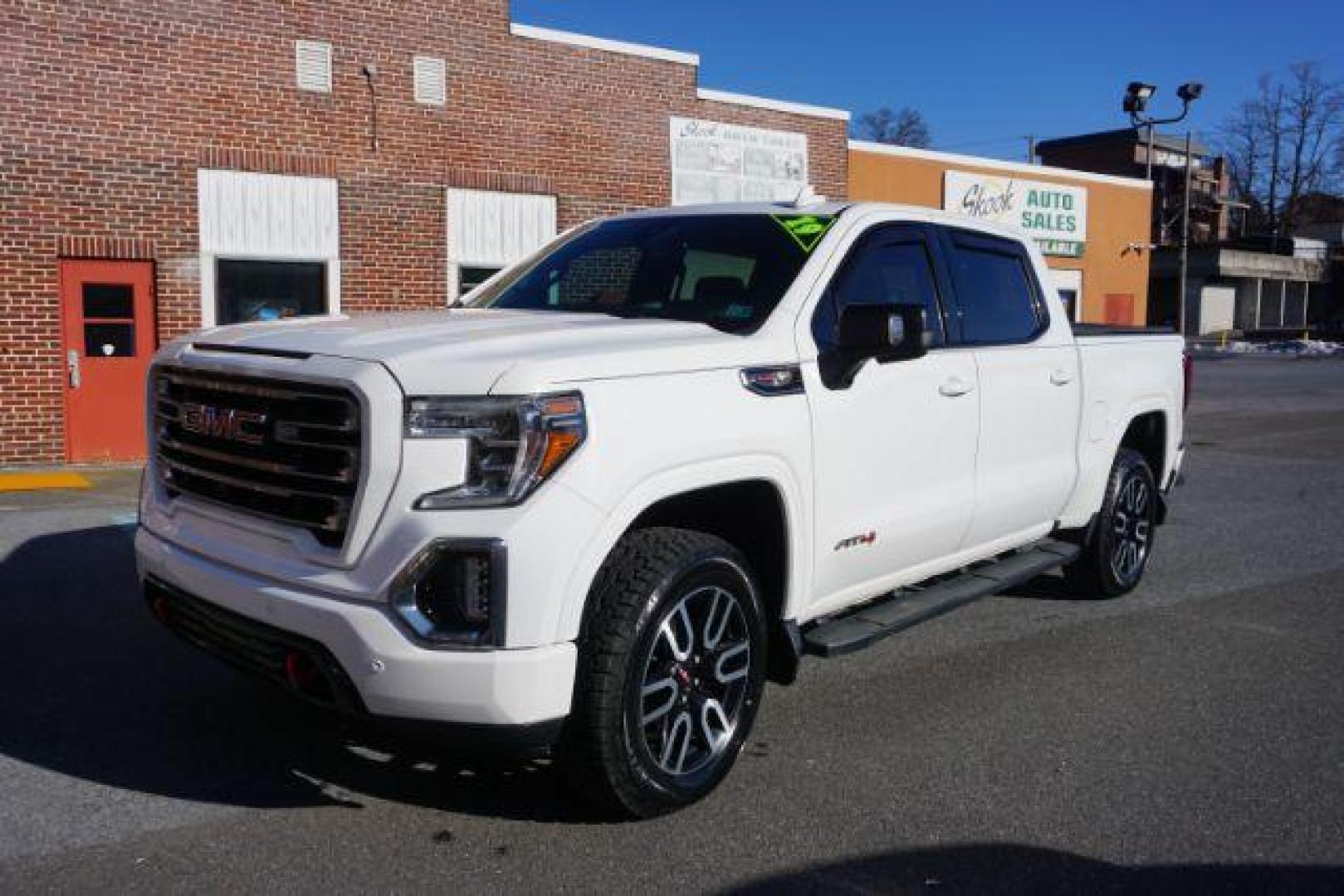2019 Summit White /Jet Black w/Kalahari Accents GMC SIERRA 1500 AT4 (3GTP9EEL3KG) , located at 312 Centre Ave, Schuylkill Haven, PA, 17972, (570) 593-5278, 40.638130, -76.177383- Photo#2