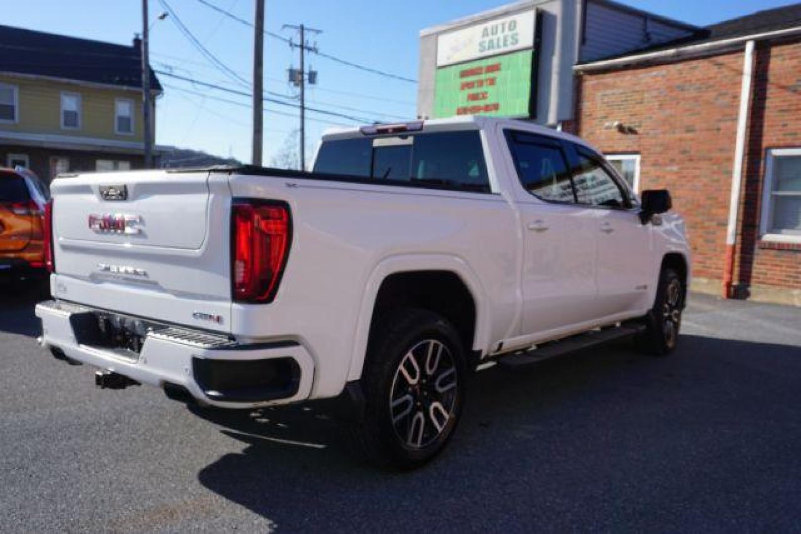 2019 Summit White /Jet Black w/Kalahari Accents GMC SIERRA 1500 AT4 (3GTP9EEL3KG) , located at 312 Centre Ave, Schuylkill Haven, PA, 17972, (570) 593-5278, 40.638130, -76.177383- Photo#14