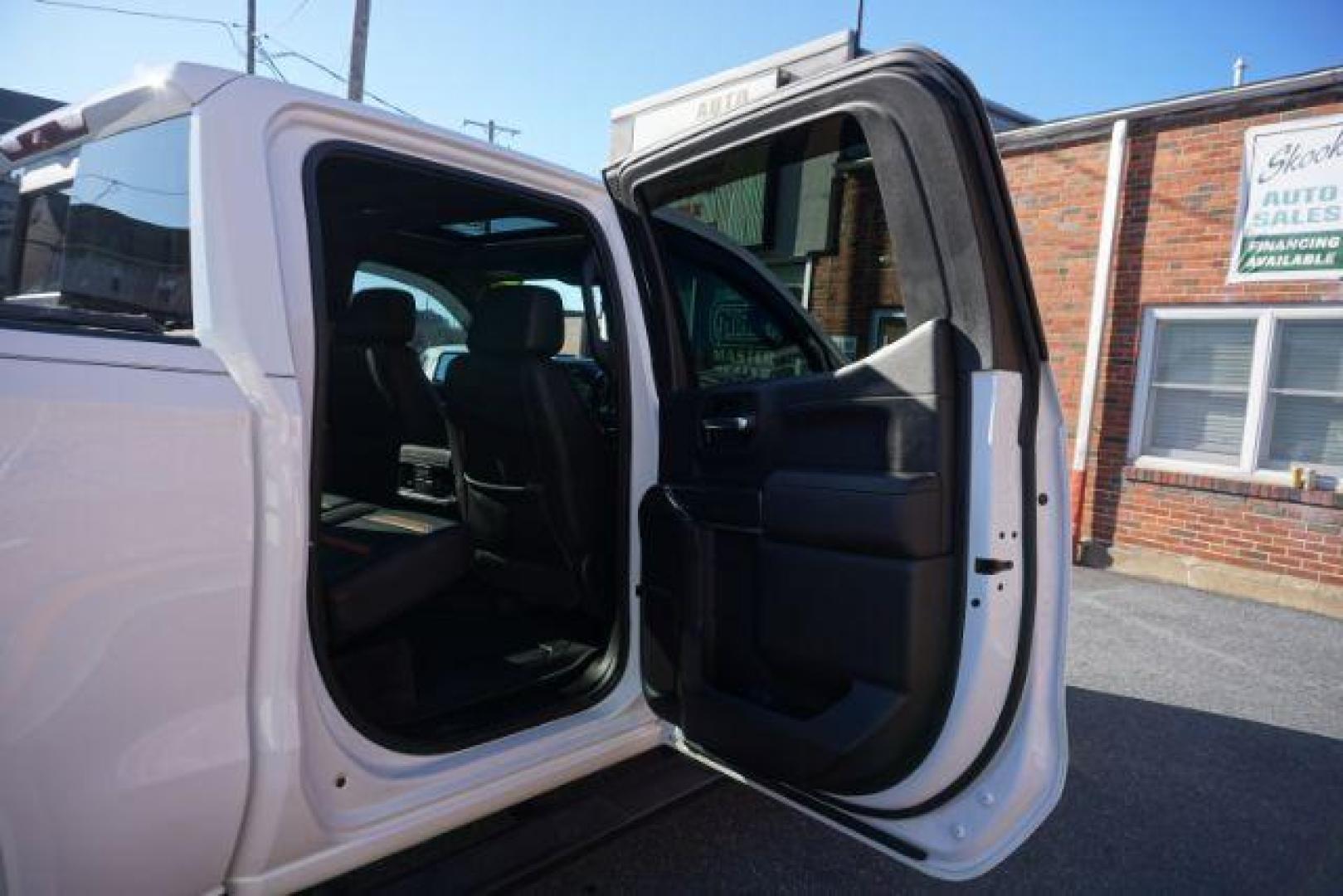 2019 Summit White /Jet Black w/Kalahari Accents GMC SIERRA 1500 AT4 (3GTP9EEL3KG) , located at 312 Centre Ave, Schuylkill Haven, PA, 17972, (570) 593-5278, 40.638130, -76.177383- Photo#40