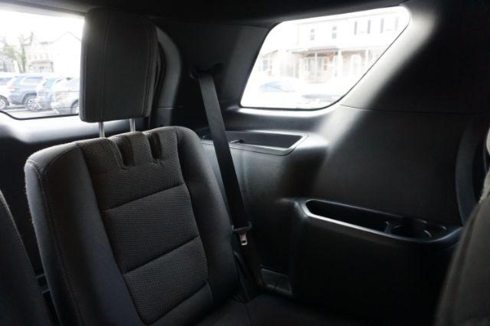 2017 Oxford White /Dark Earth Gray Ford Explorer XLT (1FM5K8DH4HG) , located at 312 Centre Ave, Schuylkill Haven, PA, 17972, (570) 593-5278, 40.638130, -76.177383 - Photo#36