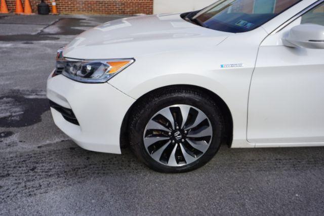 2017 White Orchid Pearl /Ivory Honda Accord Hybrid EX-L (JHMCR6F59HC) with an 2L I-4 DOHC engine, located at 312 Centre Ave, Schuylkill Haven, PA, 17972, (570) 593-5278, 40.638130, -76.177383 - Photo#3