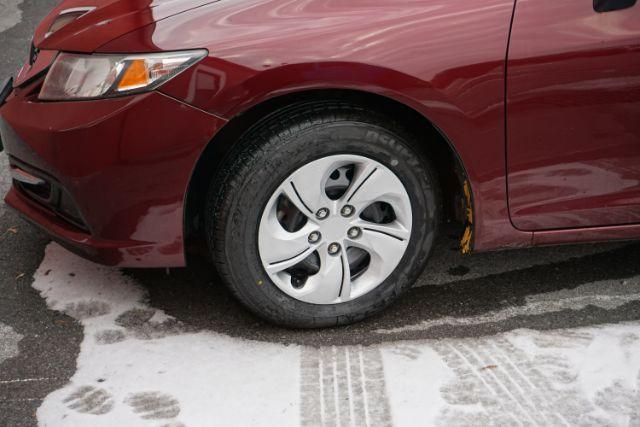 2015 Crimson Pearl /Beige Honda Civic LX (19XFB2F51FE) with an 1.8L I-4 i-VTEC variable valve control engine, located at 312 Centre Ave, Schuylkill Haven, PA, 17972, (570) 593-5278, 40.638130, -76.177383 - Photo#4