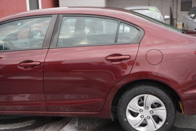 2015 Crimson Pearl /Beige Honda Civic LX (19XFB2F51FE) with an 1.8L I-4 i-VTEC variable valve control engine, located at 312 Centre Ave, Schuylkill Haven, PA, 17972, (570) 593-5278, 40.638130, -76.177383 - Photo#6