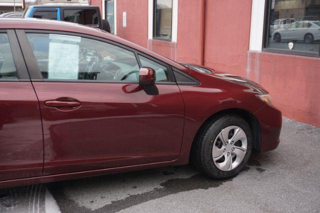 2015 Crimson Pearl /Beige Honda Civic LX (19XFB2F51FE) with an 1.8L I-4 i-VTEC variable valve control engine, located at 312 Centre Ave, Schuylkill Haven, PA, 17972, (570) 593-5278, 40.638130, -76.177383 - Photo#13